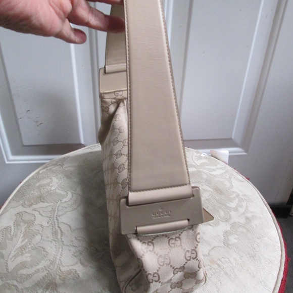 Auth New Gucci East West Beige Guccisima Shoulder Bag Rare style vintage Y2K - Picture 10 of 16